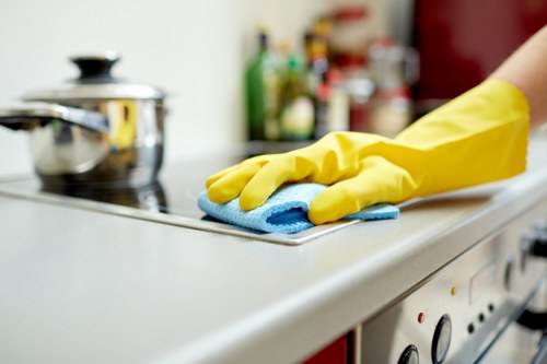 Local builders clean in Balham focusing on skirting boards and windowsills